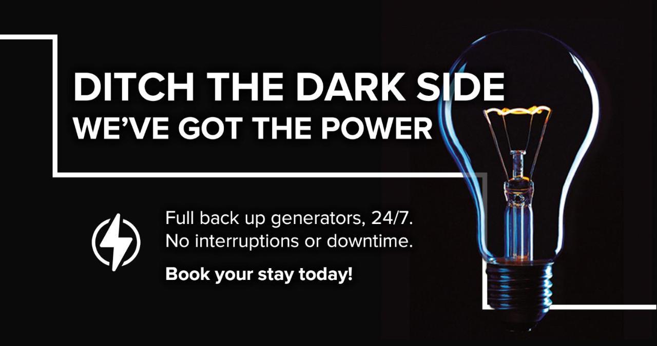 Seven Villa Hotel&Spa Johannesburg Exteriér fotografie A full backup generator advertisement